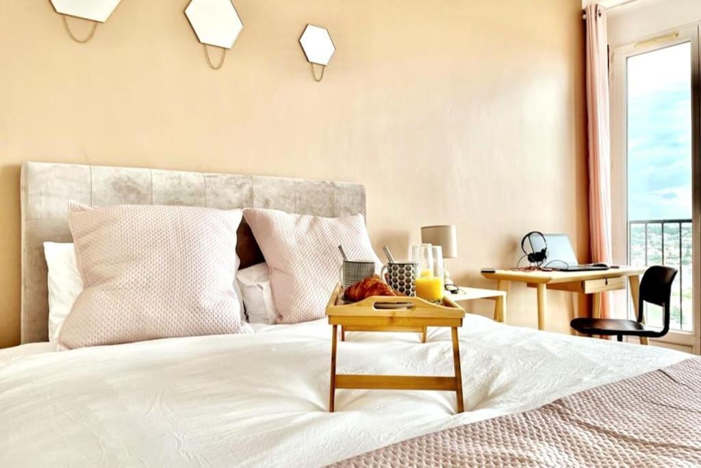 Appartement Ciel De Paris : Vue Tour Eiffel à Choisy-le-Roi Extérieur photo