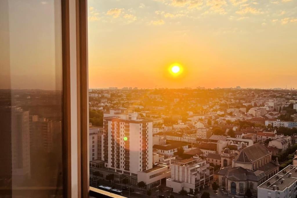 Appartement Ciel De Paris : Vue Tour Eiffel à Choisy-le-Roi Extérieur photo